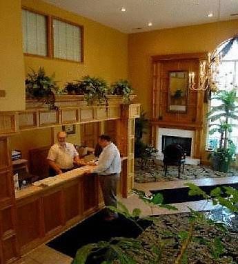 Surrey Inn Μπράνσον Εξωτερικό φωτογραφία